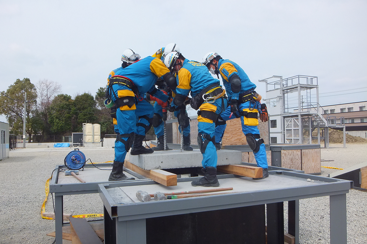 広域緊急援助隊の訓練の様子